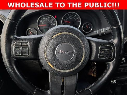 Used 2012 Jeep Wrangler Unlimited Sport image 15