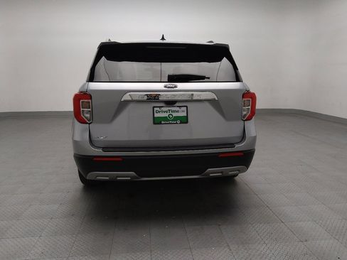 Used 2024 Ford Explorer XLT w/ Equipment Group 202A image 6