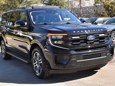 Certified 2025 Ford Expedition Max Active image 4