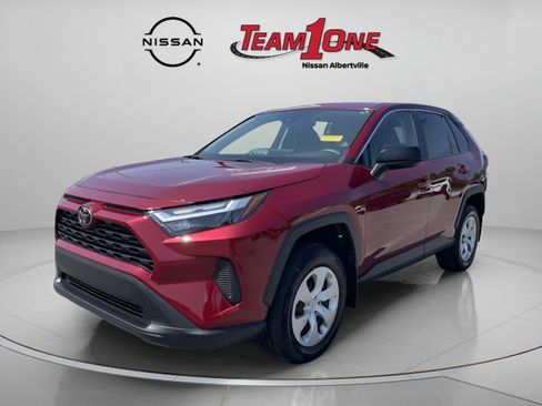 Used 2024 Toyota RAV4 LE FWD image 4