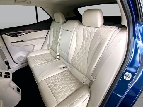 Used 2023 Buick Envision Avenir FWD image 20