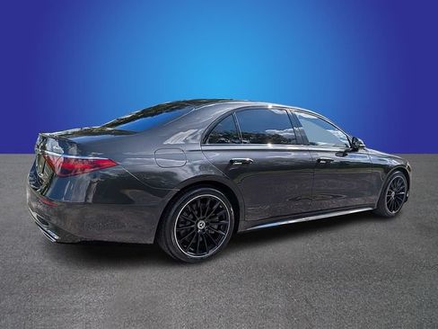Used 2023 Mercedes-Benz S 500 4MATIC w/ AMG Line image 5