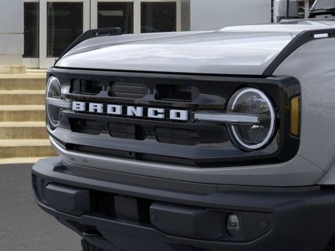 New 2026 Ford Bronco Outer Banks AWD/4WD image 19