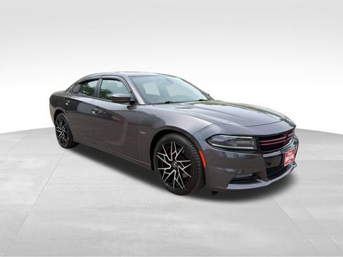 Used 2016 Dodge Charger R/T RWD image 1