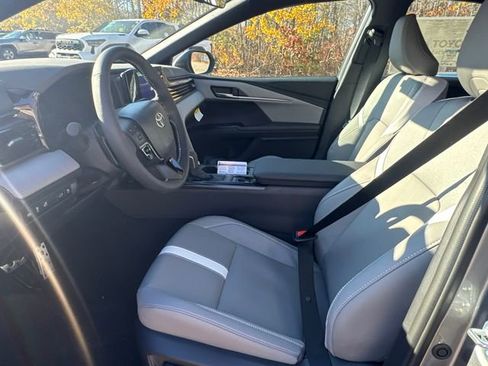 New 2026 Toyota Camry SE FWD image 31