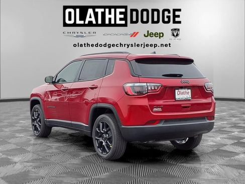New 2026 Jeep Compass Latitude AWD/4WD image 3
