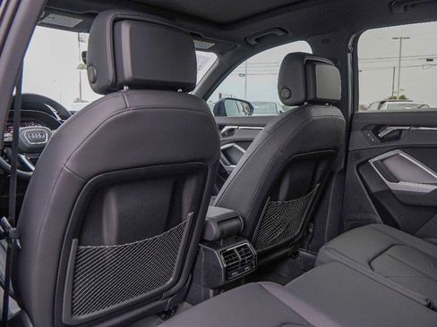 New 2025 Audi Q3 2.0T Premium image 22
