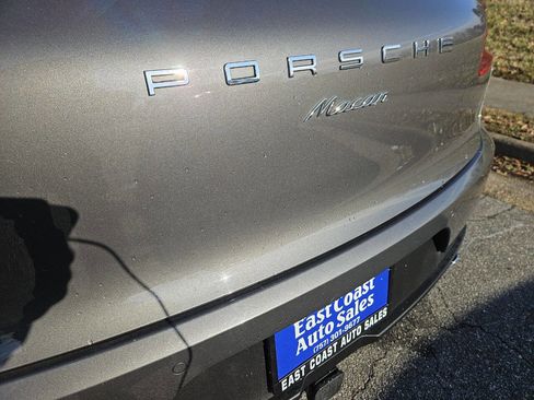 Used 2018 Porsche Macan image 10