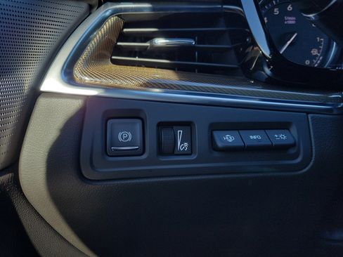 Certified 2023 Cadillac XT5 Premium Luxury w/ Platinum Package image 31