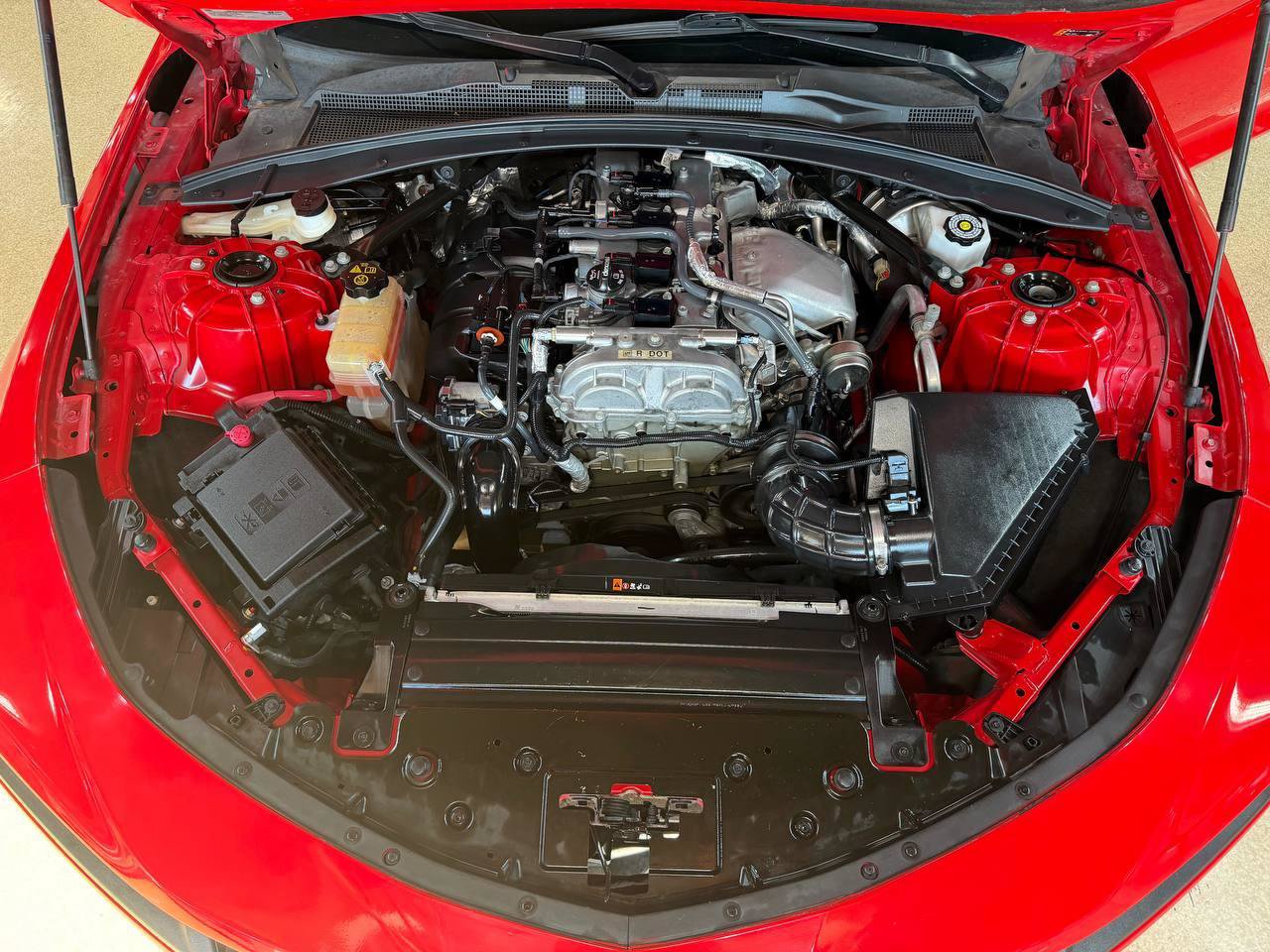 Used 2020 Chevrolet Camaro LS RWD image 39