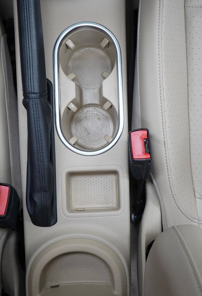 Used 2015 Volkswagen Beetle TDI FWD image 75
