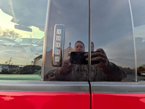 Used 2020 Ford F150 XLT w/ Equipment Group 302A Luxury image 12