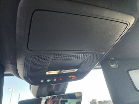 Used 2025 Chevrolet Equinox LT w/ Safety and Technology Package image 20