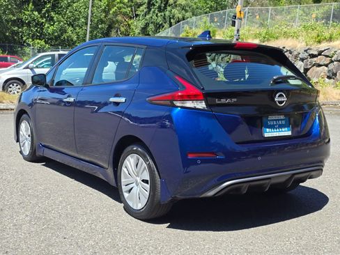 Used 2023 Nissan Leaf S FWD image 3