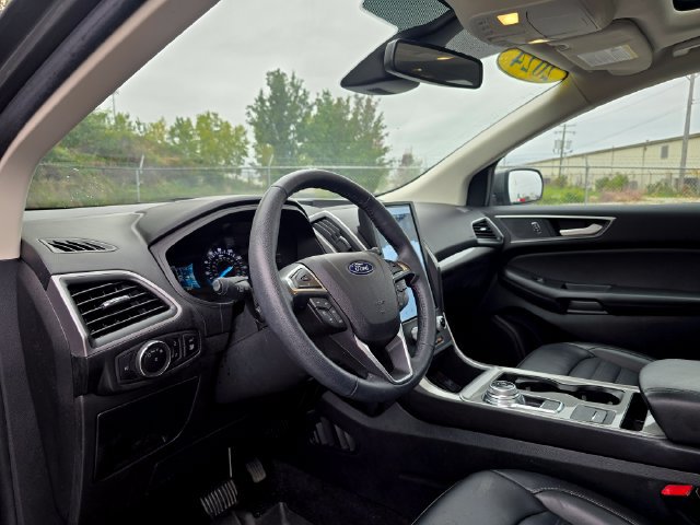 Used 2024 Ford Edge SEL w/ Convenience Package AWD/4WD image 11