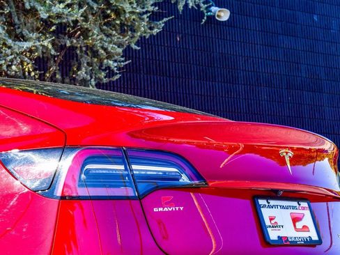 Used 2021 Tesla Model 3 Long Range image 10