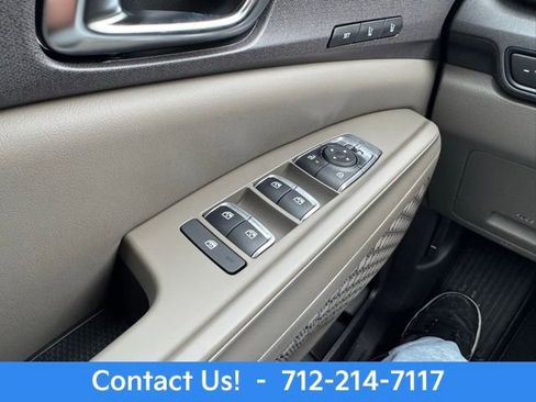 New 2026 Kia Carnival EX image 24