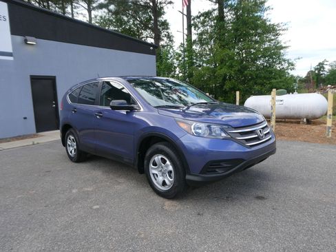 Used 2014 Honda CR-V LX image 3