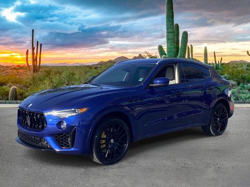 Used 2022 Maserati Levante Modena AWD/4WD image 7