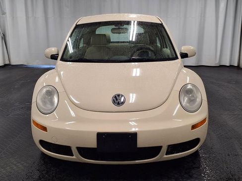 Used 2009 Volkswagen Beetle S FWD image 19