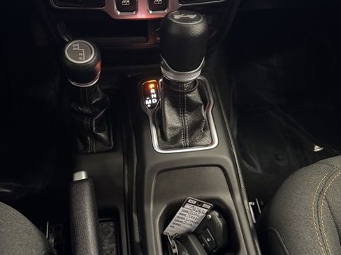 Used 2025 Jeep Wrangler Sport image 7