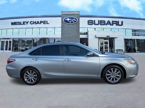 Used 2015 Toyota Camry XLE image 4