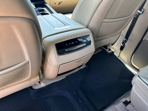 Used 2023 Cadillac Escalade ESV Premium Luxury w/ Performance Package AWD/4WD image 32