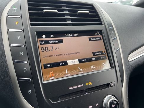 Used 2018 Lincoln MKC Premiere image 12