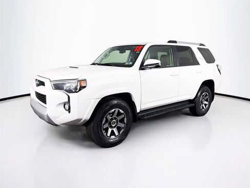 Used 2018 Toyota 4Runner TRD Off-Road Premium AWD/4WD image 7