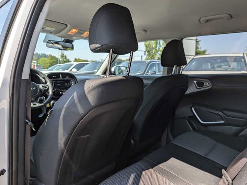 Used 2023 Kia Soul LX w/ Option Group 015 image 21