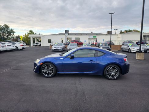 Used 2013 Scion FR-S image 2