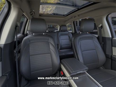 New 2025 Lincoln Nautilus Reserve image 10