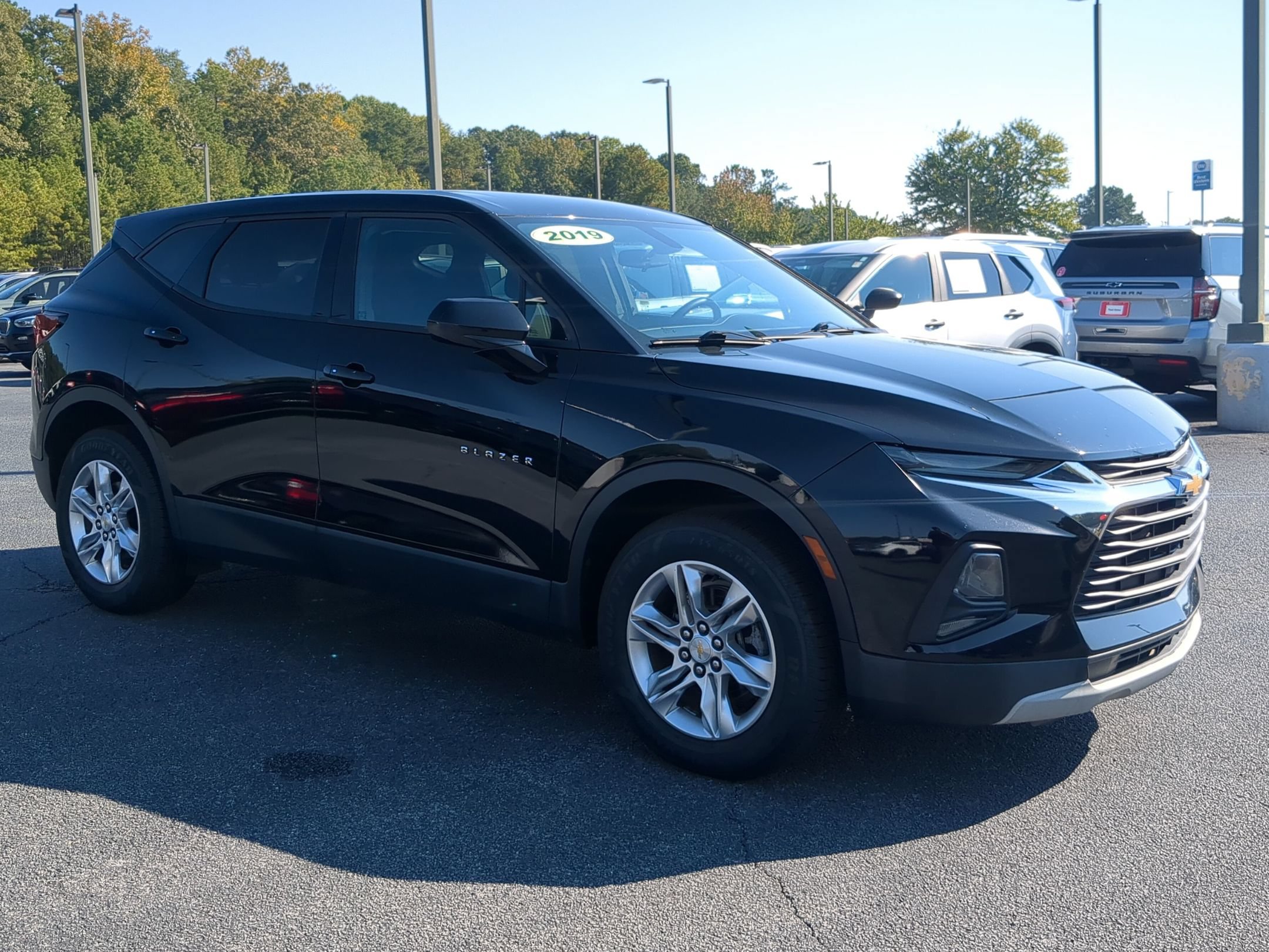Used 2019 Chevrolet Blazer LT FWD image 3