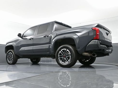 Used 2024 Toyota Tacoma TRD Sport image 50