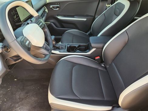 New 2025 Kia K4 GT-Line w/ GT-Line Premium Package image 9