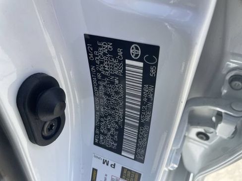 Used 2021 Toyota Corolla SE FWD image 32