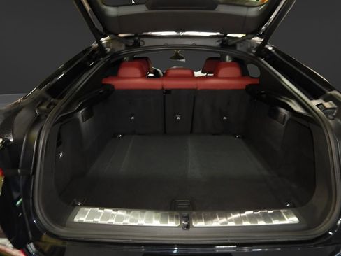 Used 2023 BMW X6 xDrive40i w/ M Sport Package image 5