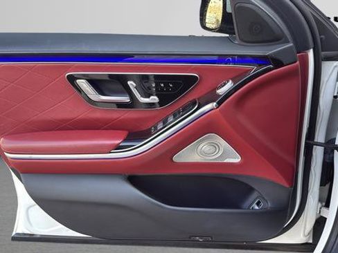 Used 2021 Mercedes-Benz S 580 4MATIC Sedan image 11