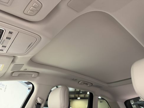 New 2026 Lincoln Nautilus Reserve image 5