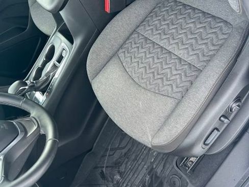 Used 2023 Chevrolet Equinox LT AWD/4WD image 11