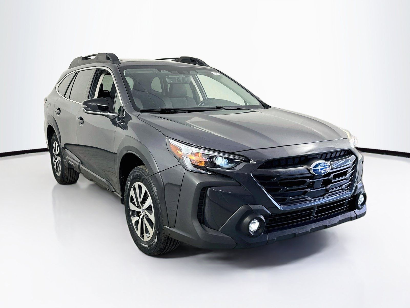 Used 2024 Subaru Outback Premium AWD/4WD image 3