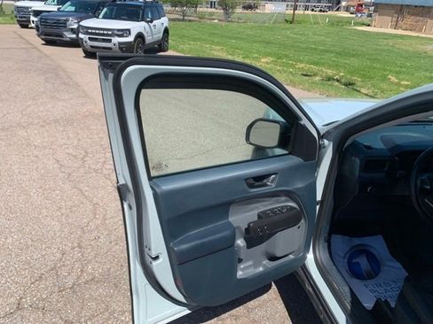 Used 2024 Ford Maverick Lariat w/ Black Appearance Package FWD image 10
