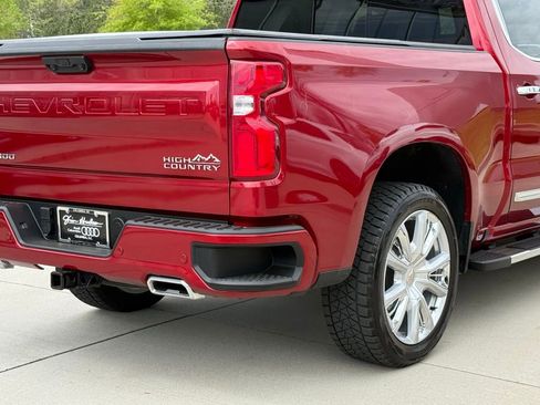 Used 2024 Chevrolet Silverado 1500 High Country w/ High Country Premium Package image 17