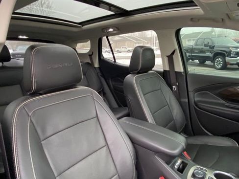 Used 2019 GMC Terrain Denali w/ Advanced Safety Package image 22
