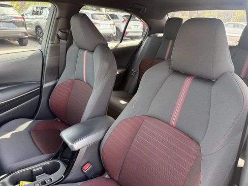 Certified 2025 Toyota Corolla SE FWD image 10