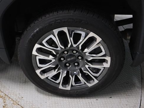Used 2023 GMC Sierra 1500 Denali Ultimate AWD/4WD image 17