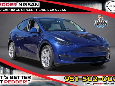 Used 2024 Tesla Model Y Long Range AWD/4WD image 1