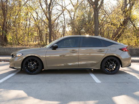 Certified 2025 Honda Civic Sport image 6