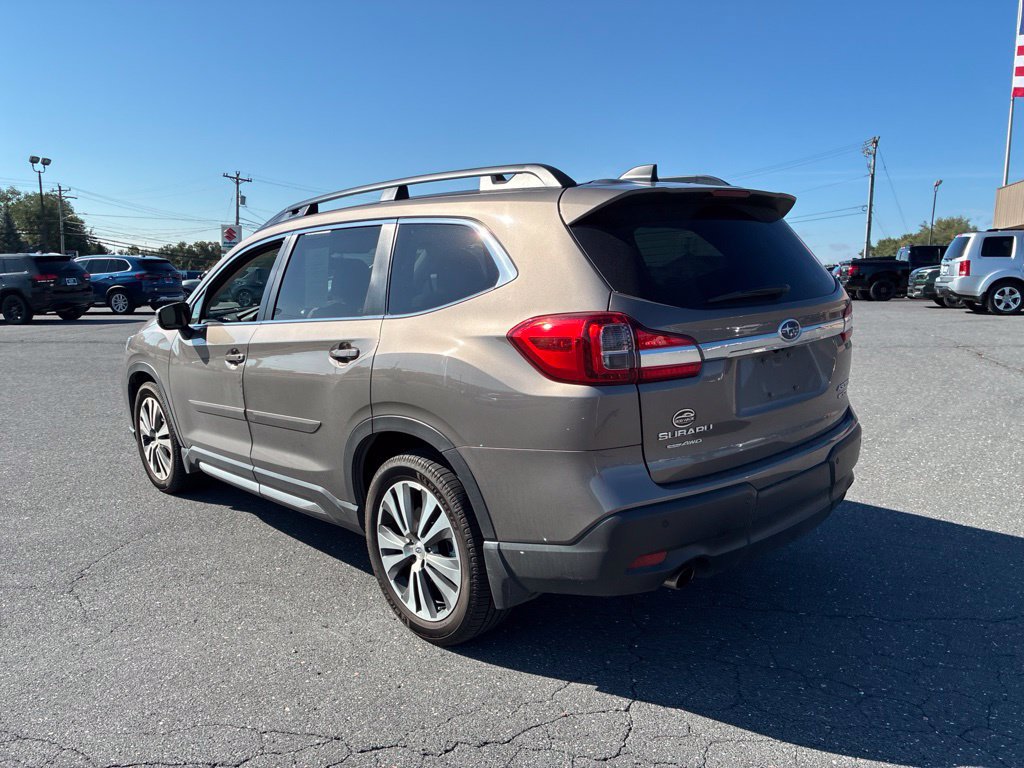 Used 2022 Subaru Ascent Limited AWD/4WD image 8