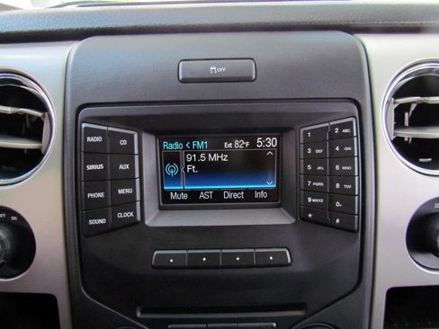 Used 2014 Ford F150 XLT w/ XLT Chrome Package image 29